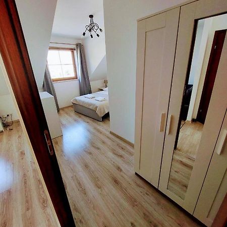 Drzewna Apartamenty-Kupiecka 66A เจโลนากูรา ภายนอก รูปภาพ