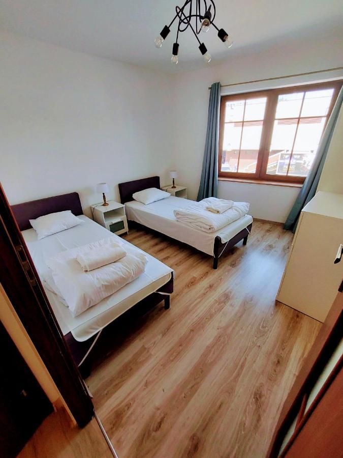 Drzewna Apartamenty-Kupiecka 66A เจโลนากูรา ภายนอก รูปภาพ
